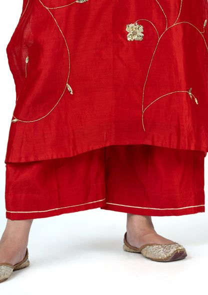 Chanderi Kurta Set with Organza Dupatta & Zari Work