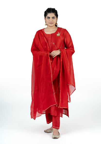 Chanderi Kurta Set with Organza Dupatta & Zari Work